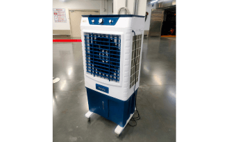 Costco手扶梯員工一人一台水冷扇——貼心設置展現企業關懷